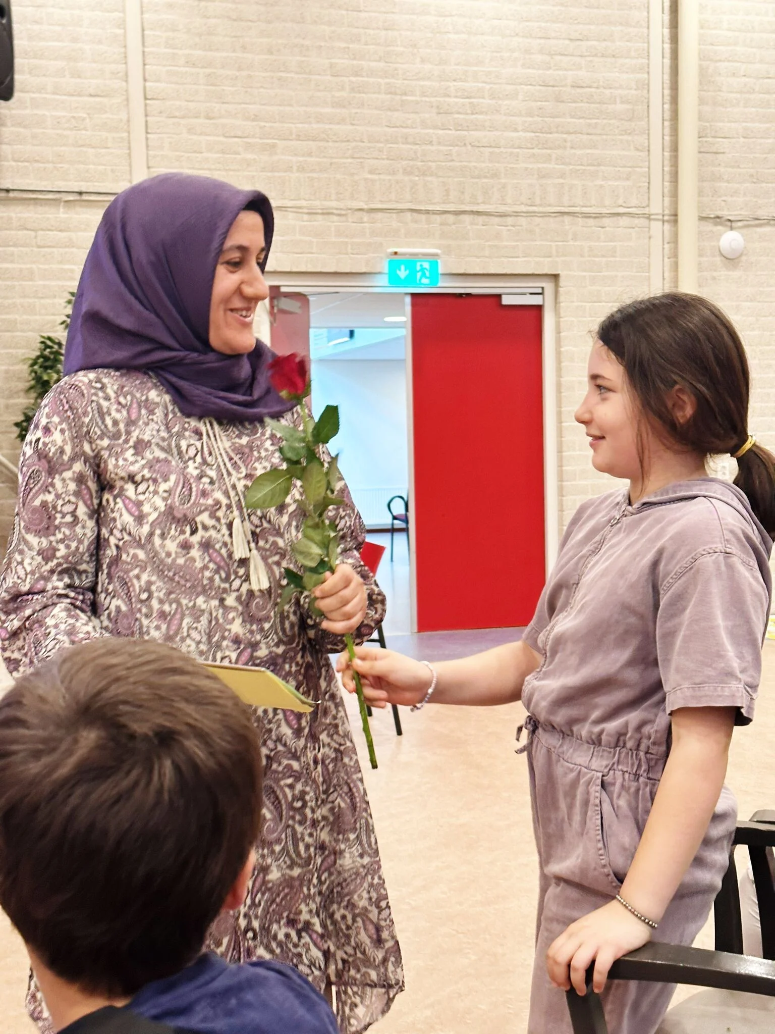 whatsapp-g-rsel-2024-05-11-saat-18-19-04_fd9e21d4-high-0t5pkk